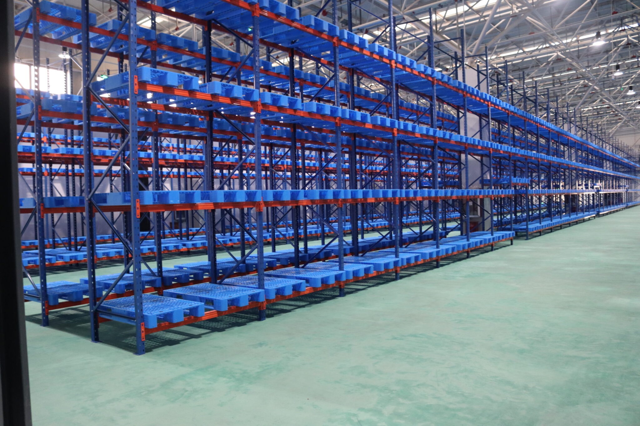 Warehousing & Storage